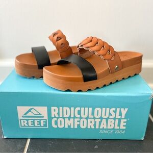 Reef Women's Tan and Black Braided Sandals